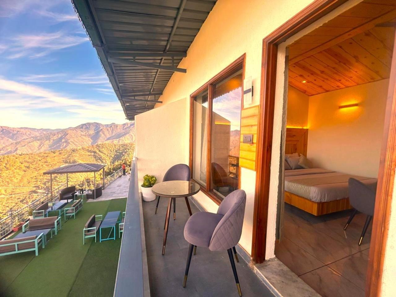 Living On The Edge A Luxury Stay Mussoorie Exterior photo